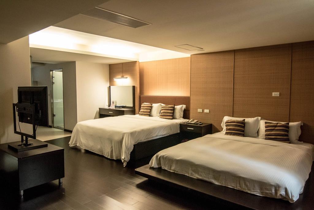 Katherine Plaza Hotel Kaohsiung Exterior foto